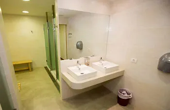 Hotel Perla Gris 3*